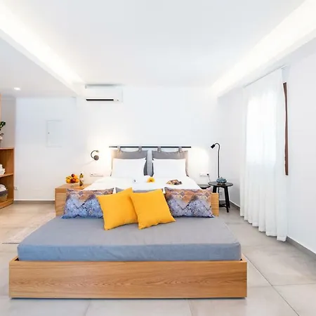 Villa In (adults Only)