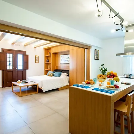 In (adults Only) * Líndos